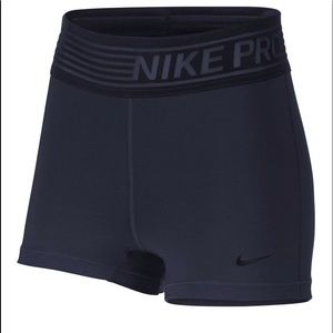 Nike Women’s Pro Deluxe 3” Shorts